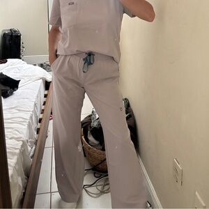 Figs slate size small Isabel petite length